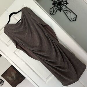 Beautiful dress!  Perfect to wear to a wedding.